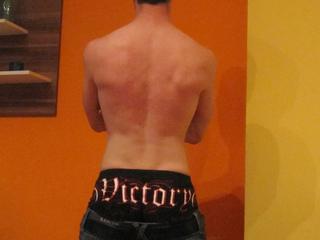 Horny Biboy - Sport, Musik und Mode. - Strippe gerne vor der Cam, oder komme auf Wunsch gleich zur Sache. Ich verwöhne deine Augen mit meinem 18cm Sch*anz. Zeige mich gern in sexy Pants, die ich auch gerne ausziehe.
Spritze auch gerne. :-) - Alter: 29 / Fische - Größe: 178 / sportlich - Geschlecht: männlich - Ausrichtung: bisexuell - Haare: brünett / kurz - Piercing: keins - BH-Größe: - Hautfarbe: gebräunt - Augen: blau - Rasur: vollrasiert